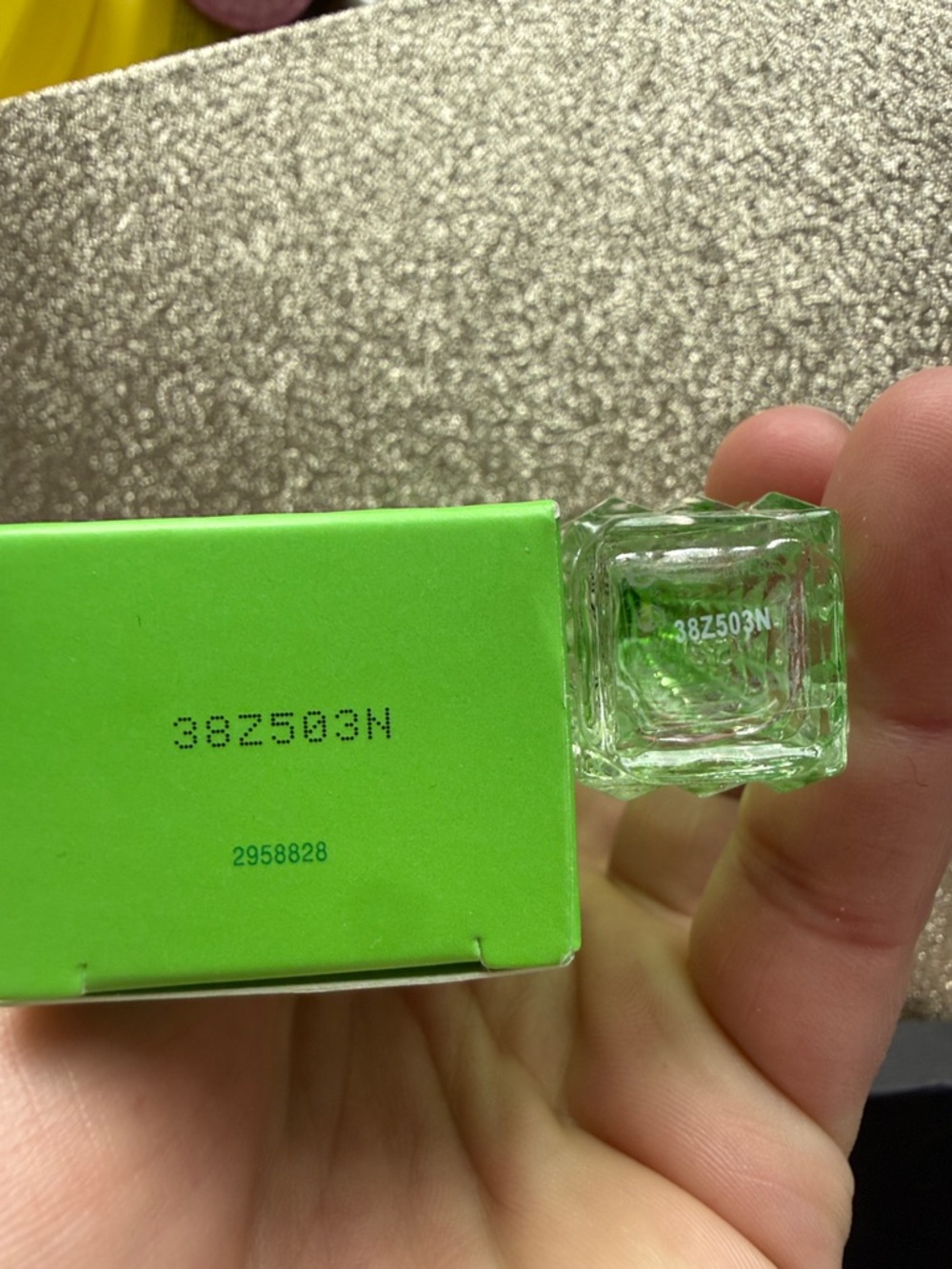 NIB 15ml Valentino Donna Born In Roma Green Stravaganza Eau de Parfum - Green - Picture 2 of 4